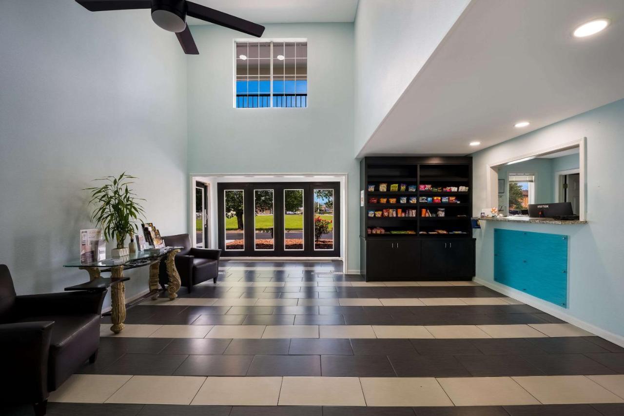 Boutique Style Quality Anniston I-20 Hotel